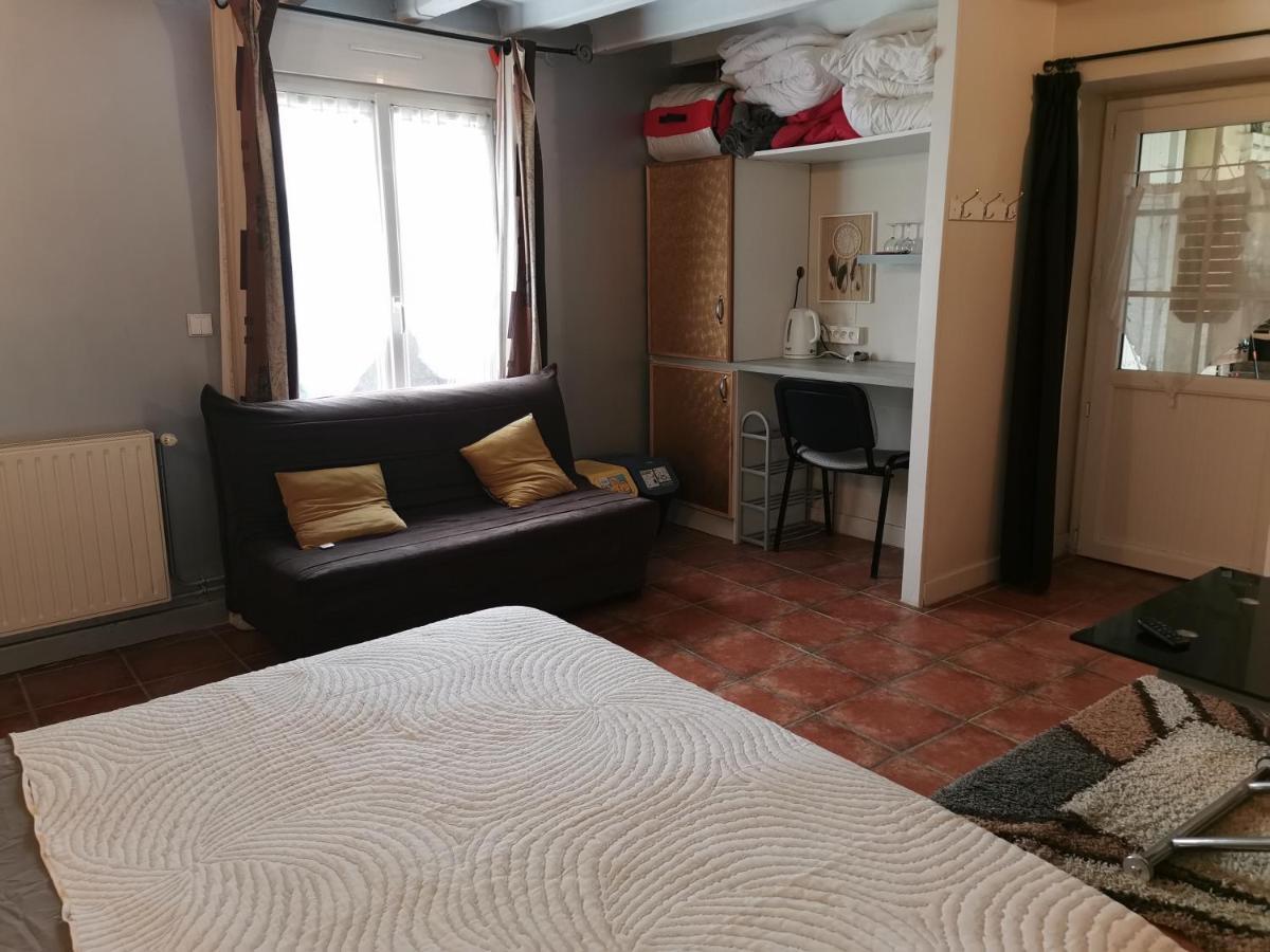 Petit Havre De Tranquillite Apartment Loudun Exterior photo
